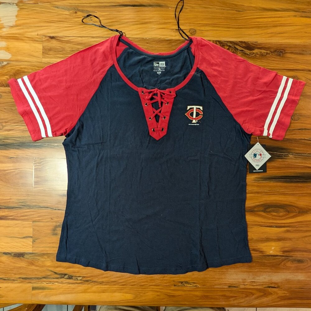 NWT Minnesota Twins New Era Women's Blue Lace-up T-Shirt XL